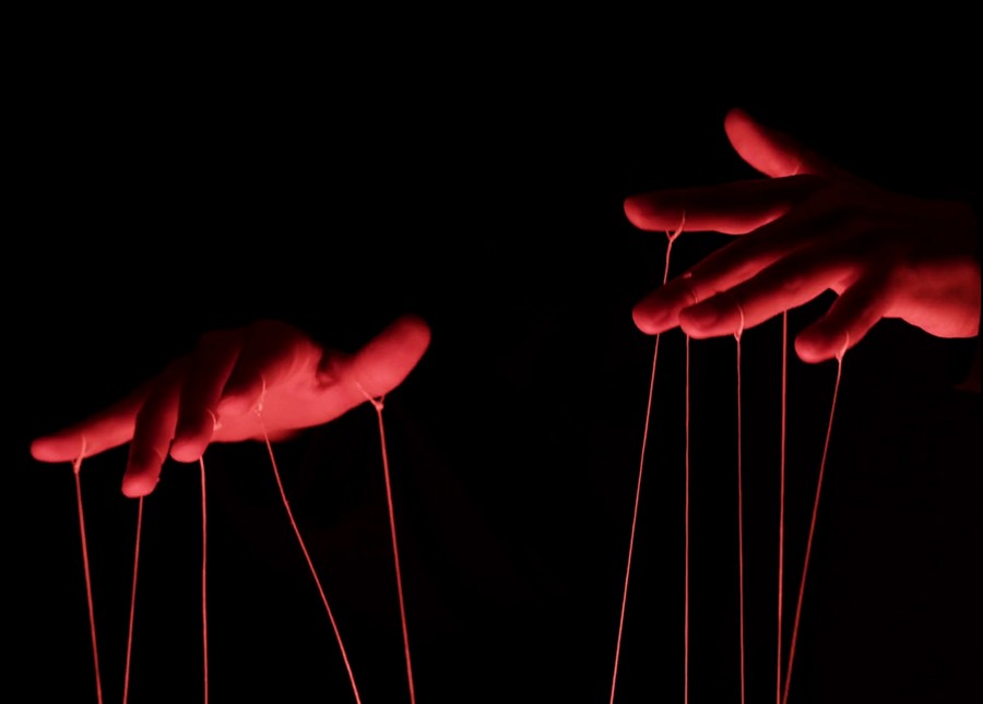 От чего нас отвлекают заставка